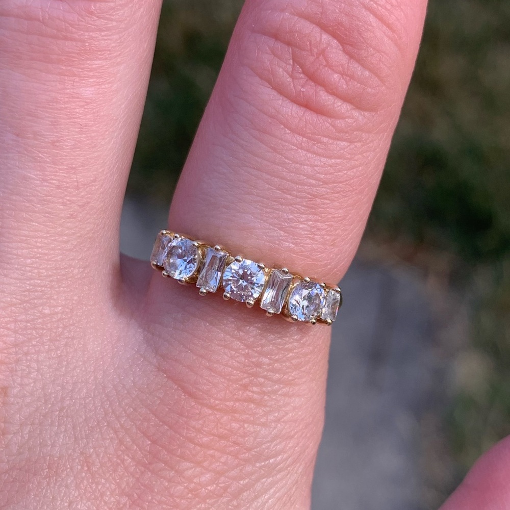 Lisa Gozlan Solid Gold ring Size 8